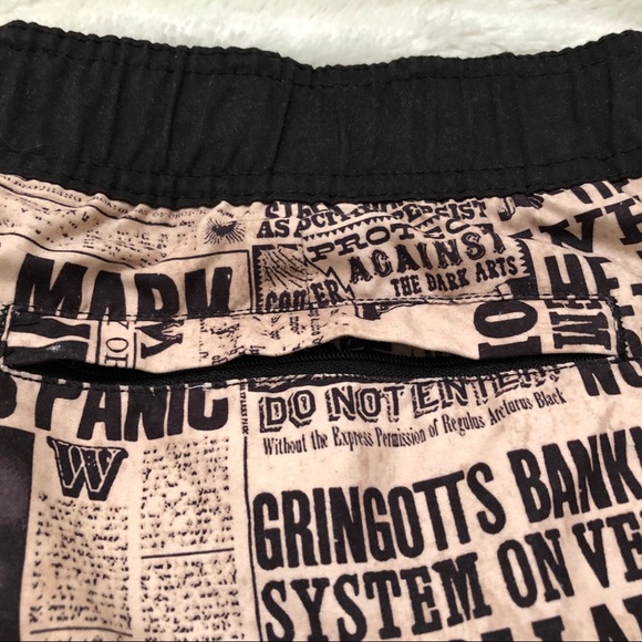 Harry Potter Men Swim Shorts Trunks Daily Prophet - Picture 6 of 8